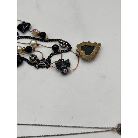 Betsey Johnson Triple Lip Kiss Pearl Polka Dot Heart Charm First‎ Date Necklace - Picture 8 of 12